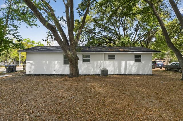 240 W 13TH STREET, Apopka, FL 32703