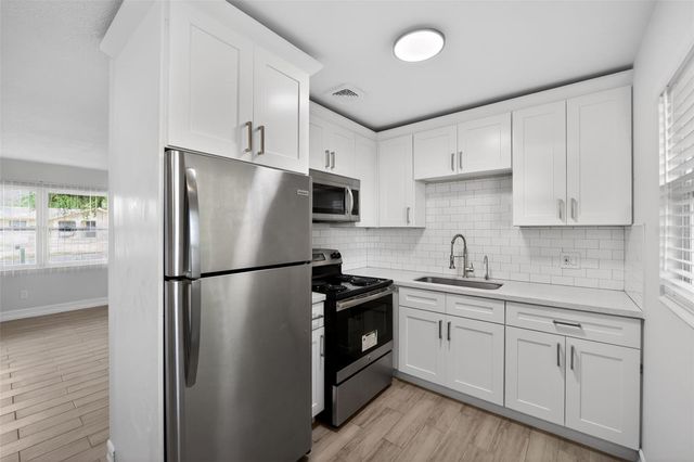 240 W 13TH STREET, Apopka, FL 32703