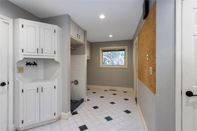 2631 Country LANE, Billings, MT 59106