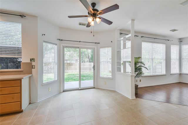 2 Willow Point Place, The Woodlands, TX 77382