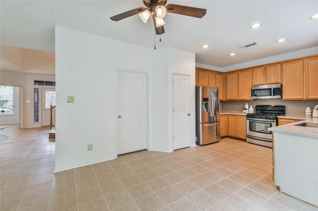 2 Willow Point Place, The Woodlands, TX 77382