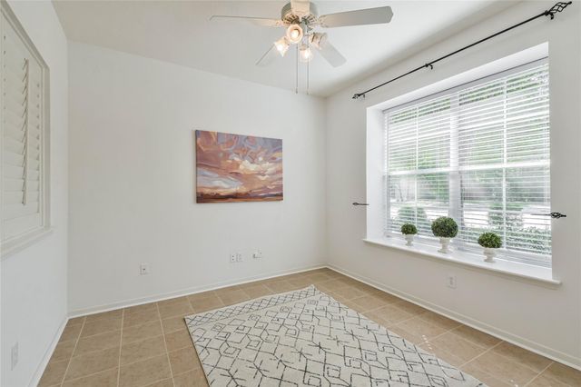 2 Willow Point Place, The Woodlands, TX 77382
