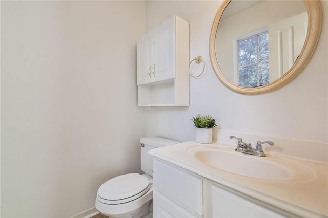 2 Willow Point Place, The Woodlands, TX 77382