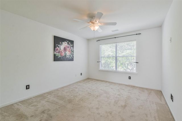 2 Willow Point Place, The Woodlands, TX 77382
