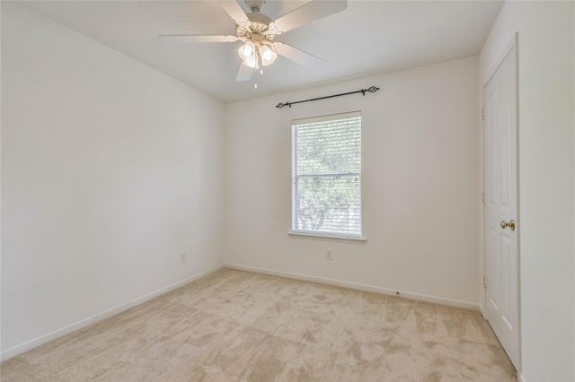 2 Willow Point Place, The Woodlands, TX 77382