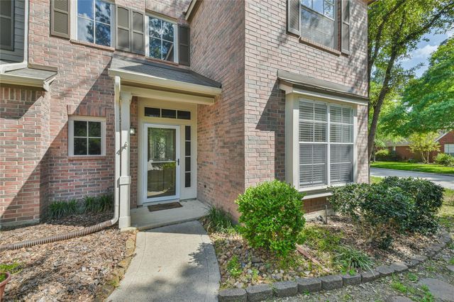 2 Willow Point Place, The Woodlands, TX 77382