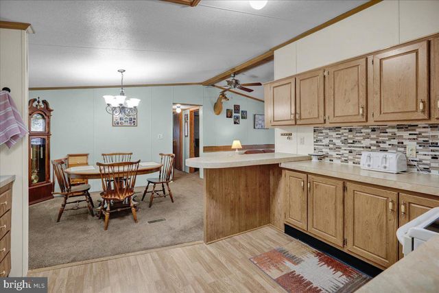 703 1ST STREET EXT, Hamburg, PA 19526