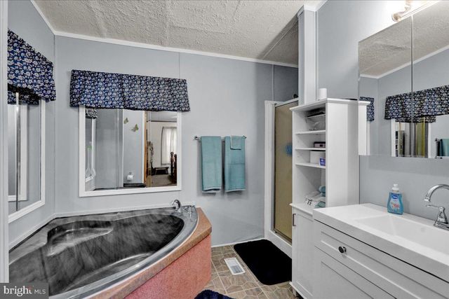 703 1ST STREET EXT, Hamburg, PA 19526