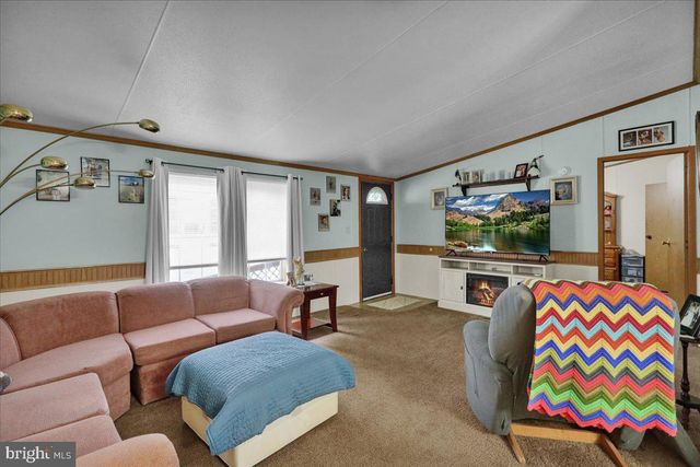 703 1ST STREET EXT, Hamburg, PA 19526