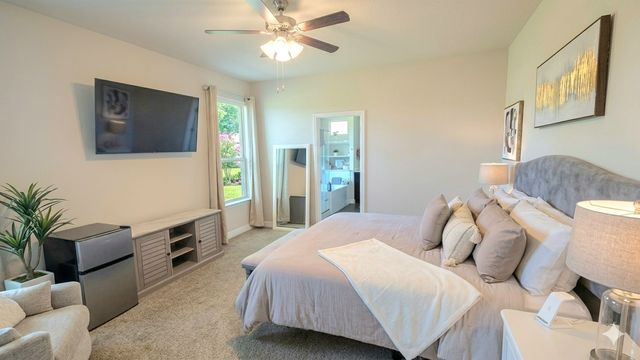 328 Dunmore Drive, Fort Worth, TX 76052