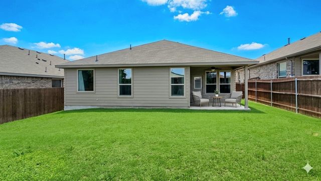 328 Dunmore Drive, Fort Worth, TX 76052