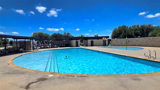 328 Dunmore Drive, Fort Worth, TX 76052