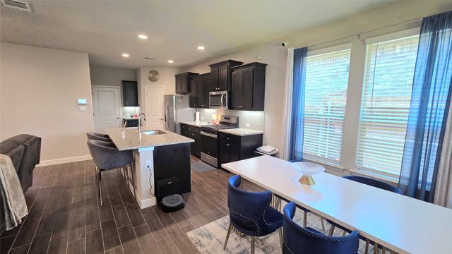 328 Dunmore Drive, Fort Worth, TX 76052