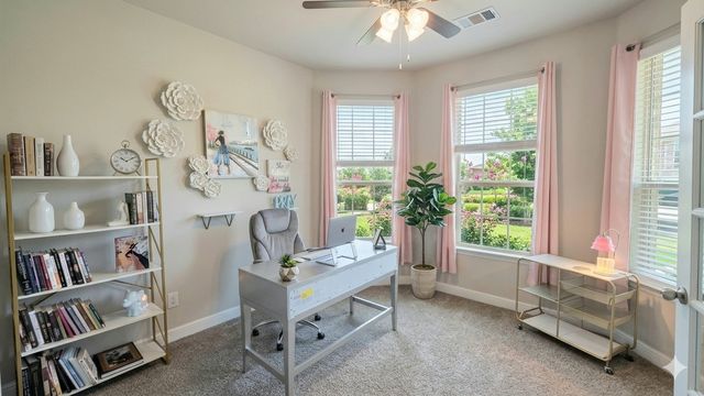 328 Dunmore Drive, Fort Worth, TX 76052