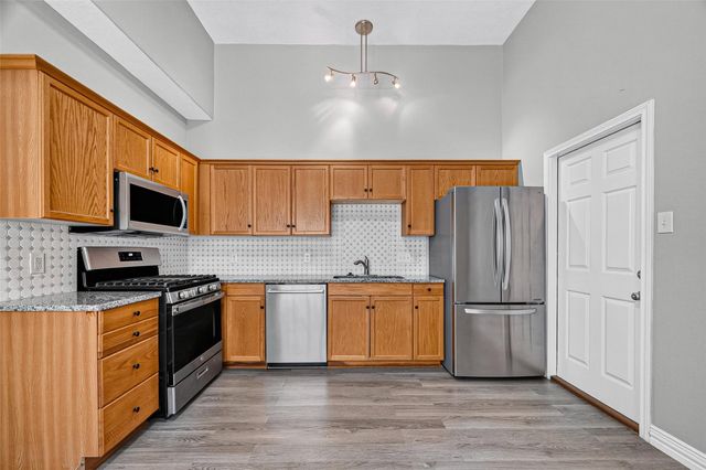 2034 Glencove Drive, Seabrook, TX 77586