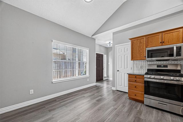 2034 Glencove Drive, Seabrook, TX 77586