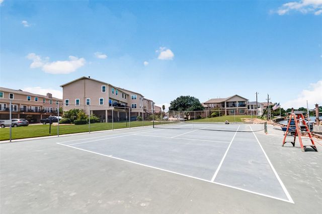 2034 Glencove Drive, Seabrook, TX 77586