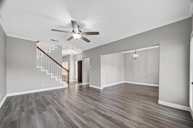 2034 Glencove Drive, Seabrook, TX 77586