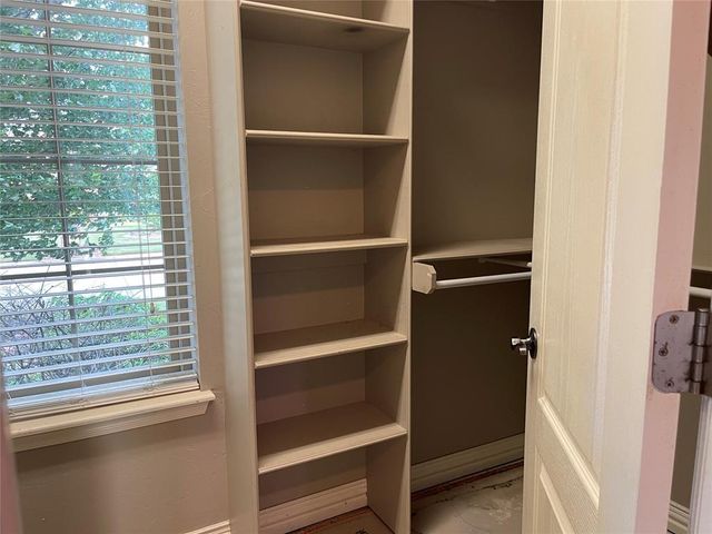 207 Stone Creek Road, Midwest City, OK 73130