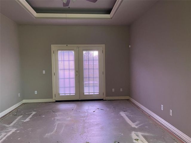 207 Stone Creek Road, Midwest City, OK 73130