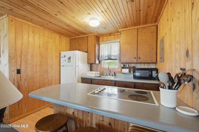 7663 Myrtle Grove Road, Wilmington, NC 28409