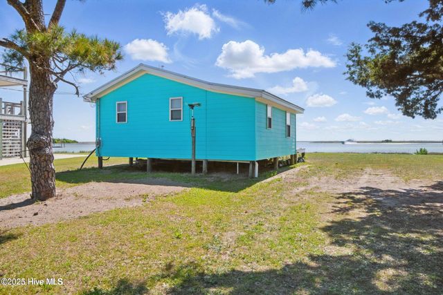 7663 Myrtle Grove Road, Wilmington, NC 28409