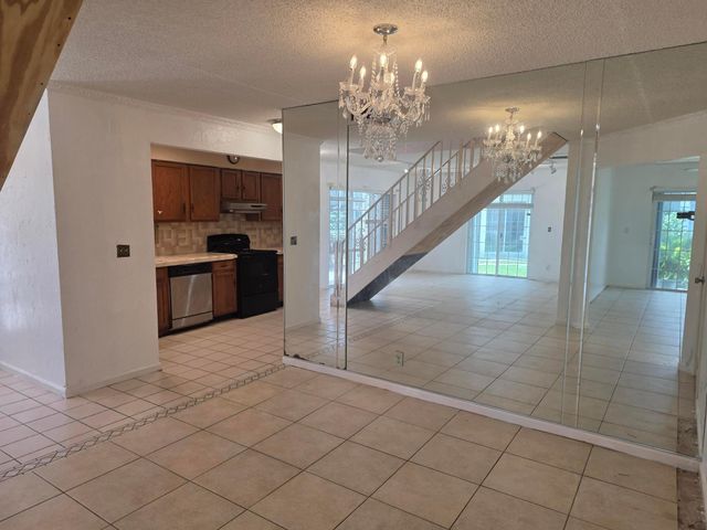 504 VISION Court, Palm Beach Gardens, FL 33418