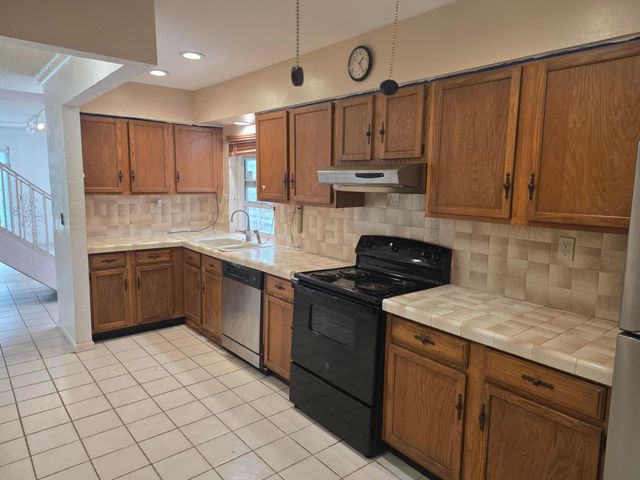 504 VISION Court, Palm Beach Gardens, FL 33418