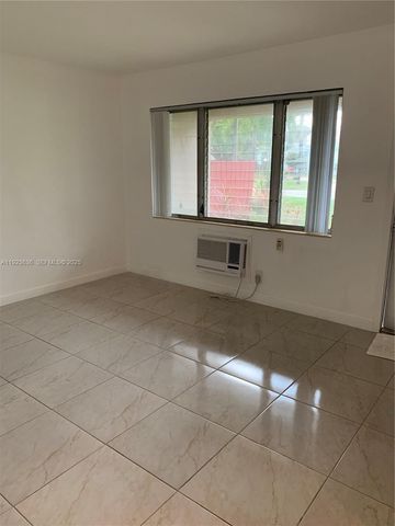 1620 Liberty St E, Hollywood, FL 33020