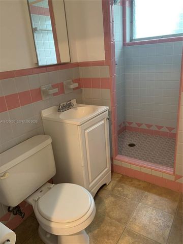 1620 Liberty St E, Hollywood, FL 33020