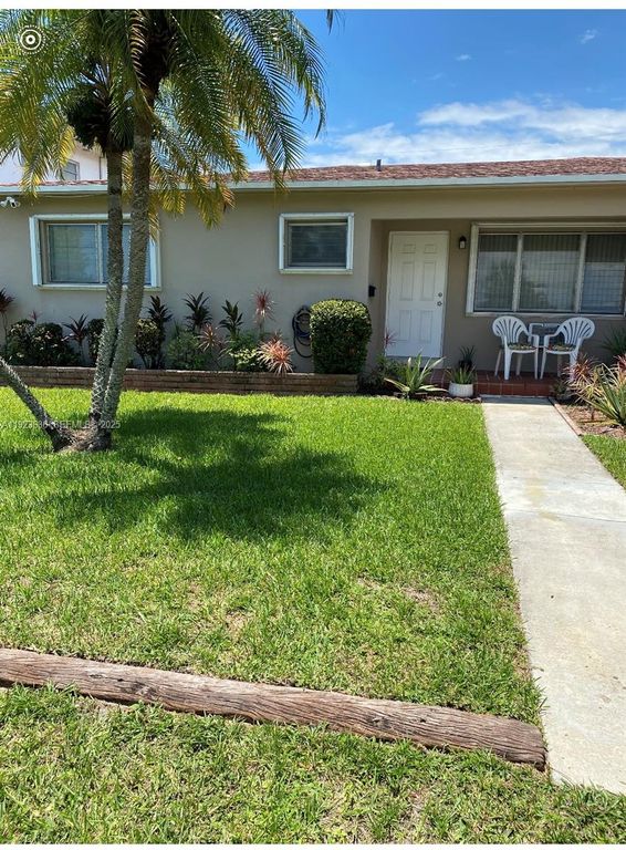 1620 Liberty St E, Hollywood, FL 33020