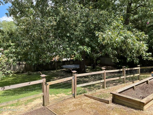 518 Berwick Drive, Brandon, MS 39047