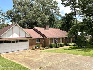 518 Berwick Drive, Brandon, MS 39047