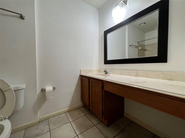 75 W Stony Bridge Circle, The Woodlands, TX 77381