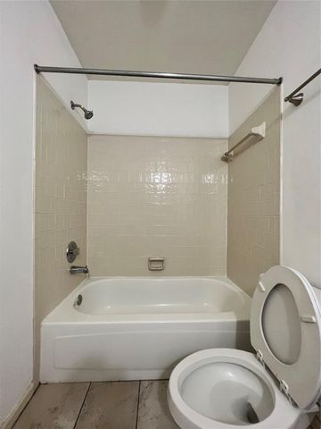 75 W Stony Bridge Circle, The Woodlands, TX 77381