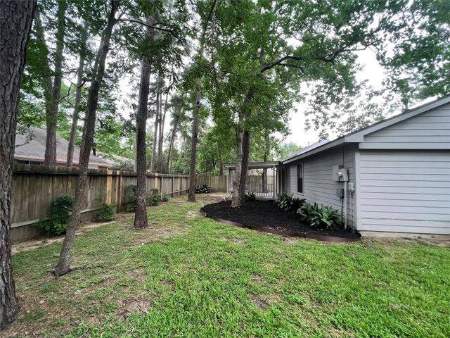 75 W Stony Bridge Circle, The Woodlands, TX 77381