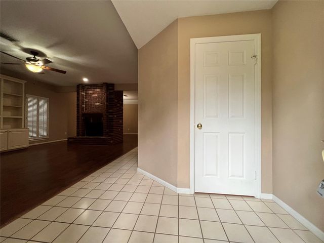 75 W Stony Bridge Circle, The Woodlands, TX 77381