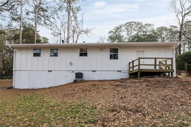 811 Cinderella Way, Decatur, GA 30033