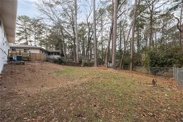 811 Cinderella Way, Decatur, GA 30033