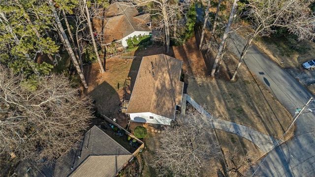 811 Cinderella Way, Decatur, GA 30033