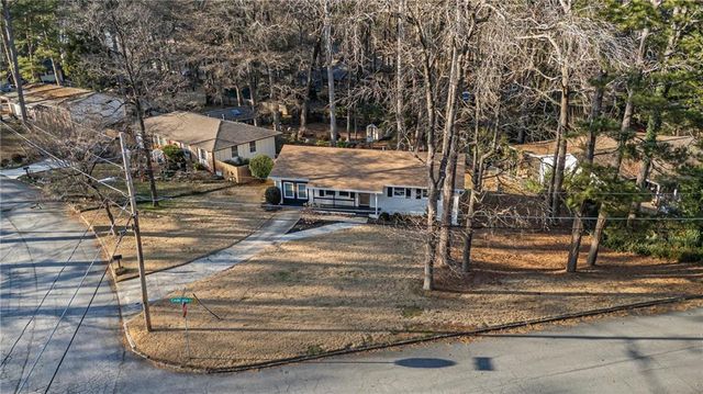 811 Cinderella Way, Decatur, GA 30033