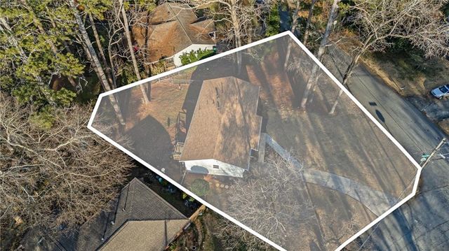 811 Cinderella Way, Decatur, GA 30033