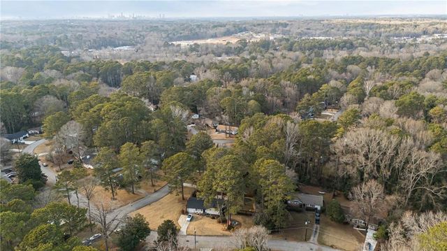 811 Cinderella Way, Decatur, GA 30033