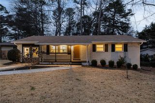 811 Cinderella Way, Decatur, GA 30033
