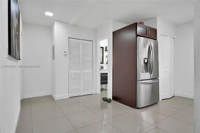 7225 SW 21st Street, Miami, FL 33155