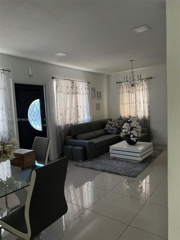 7225 SW 21st Street, Miami, FL 33155