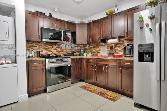 7225 SW 21st Street, Miami, FL 33155