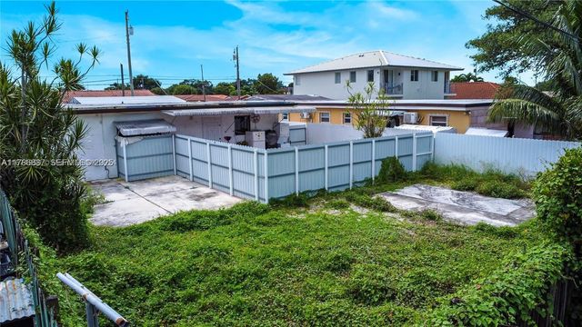 7225 SW 21st Street, Miami, FL 33155