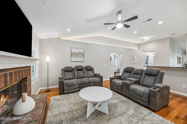 12513 GATELY OAKS Lane E, Jacksonville, FL 32225