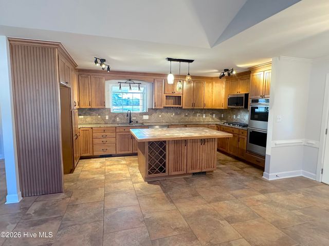 5528 Bloomery Road, Wilson, NC 27896